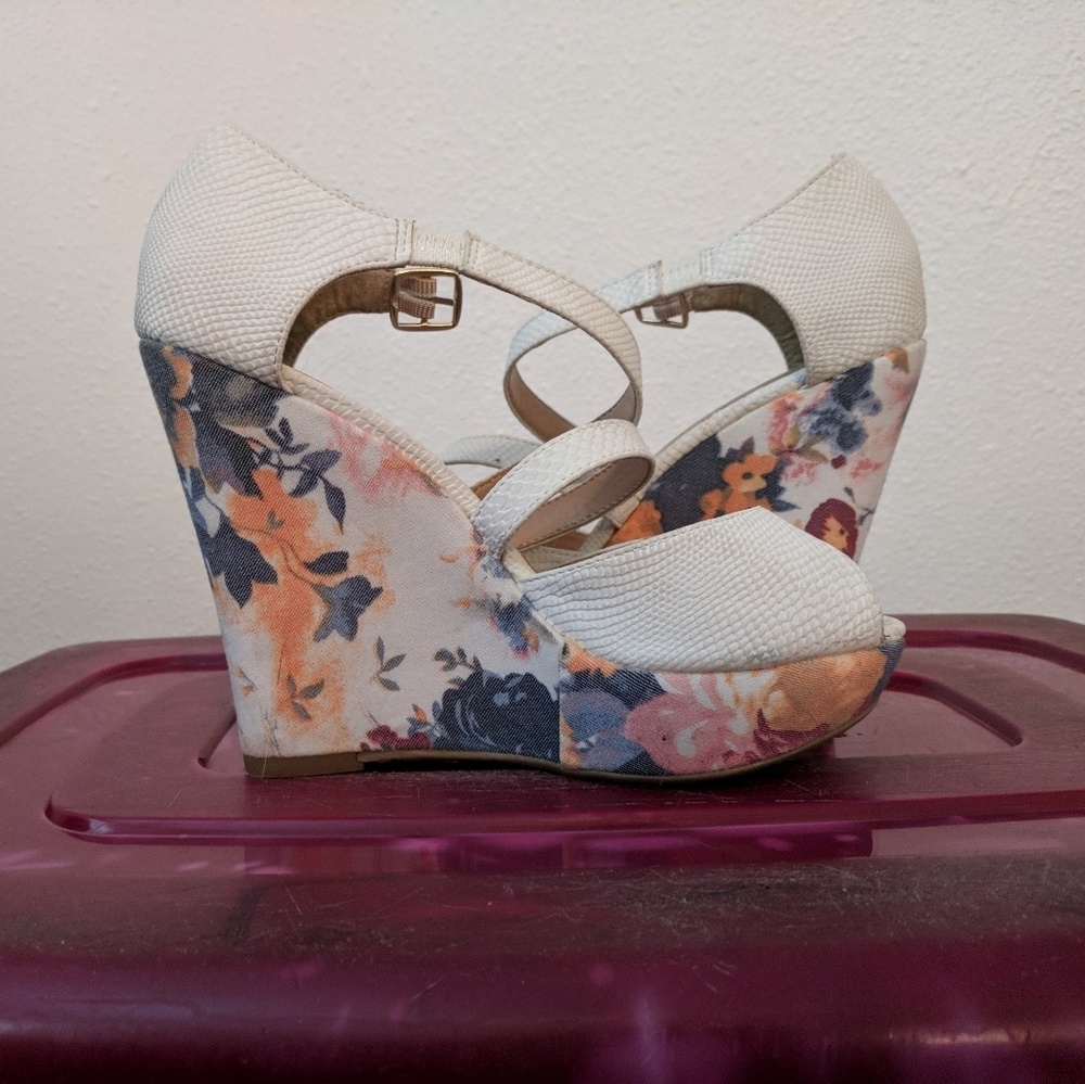 Call it Spring wedge