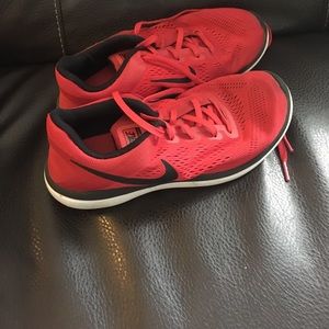 Boys shoes