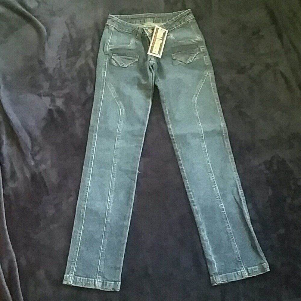 🆕 Serra Country Jeans