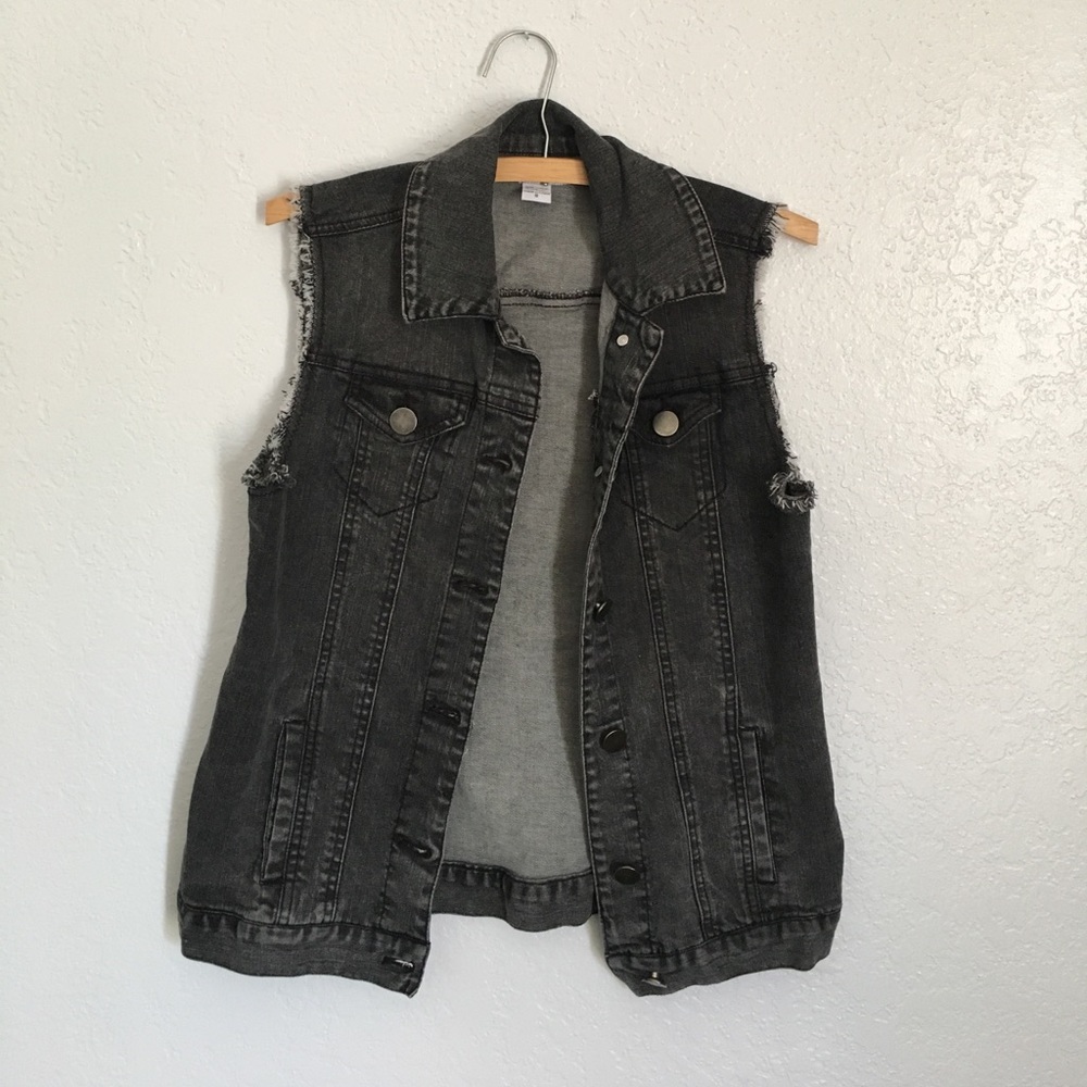Dark gray Bar III cut off denim vest Size Small