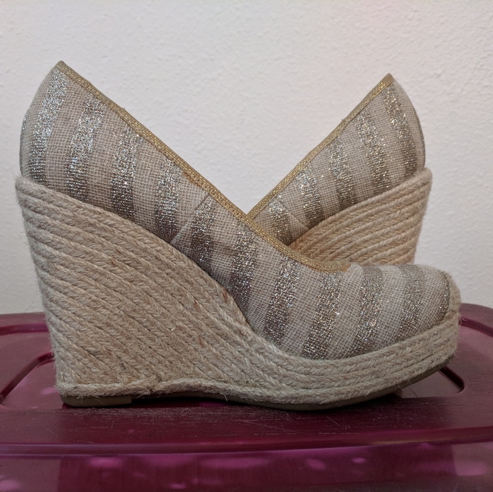 Nine West gold sparkle wedges