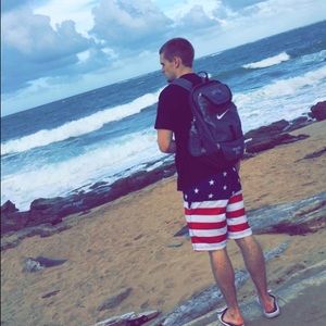 Meet your Posher, Logan