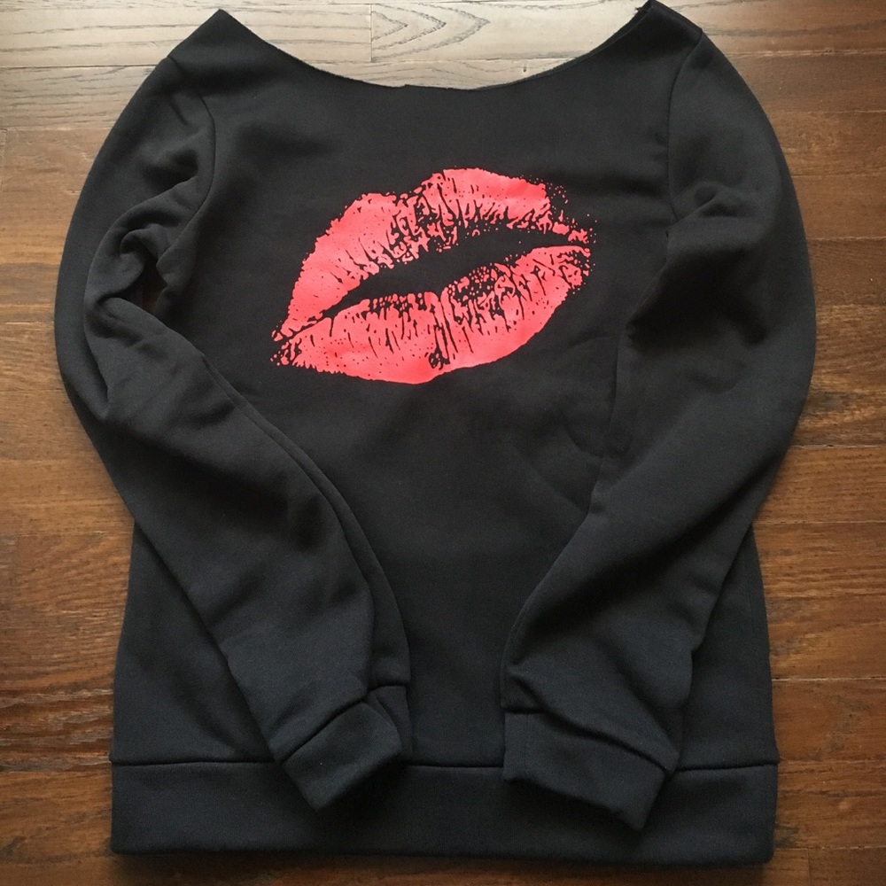 Off Shoulder Sweatshirt with Print Lips