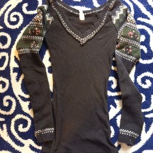 Free People brown embroidered v-neck thermal XS