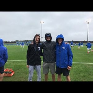 Meet your Posher, Colin