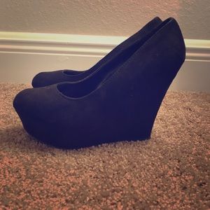 BRASH WEDGES, Size 10, Worn once.