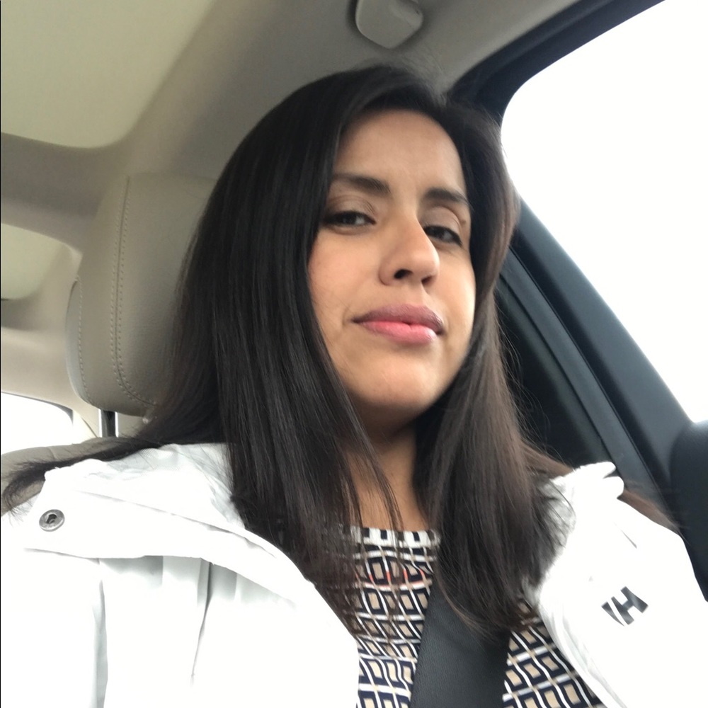 Meet your Posher, Gabriela