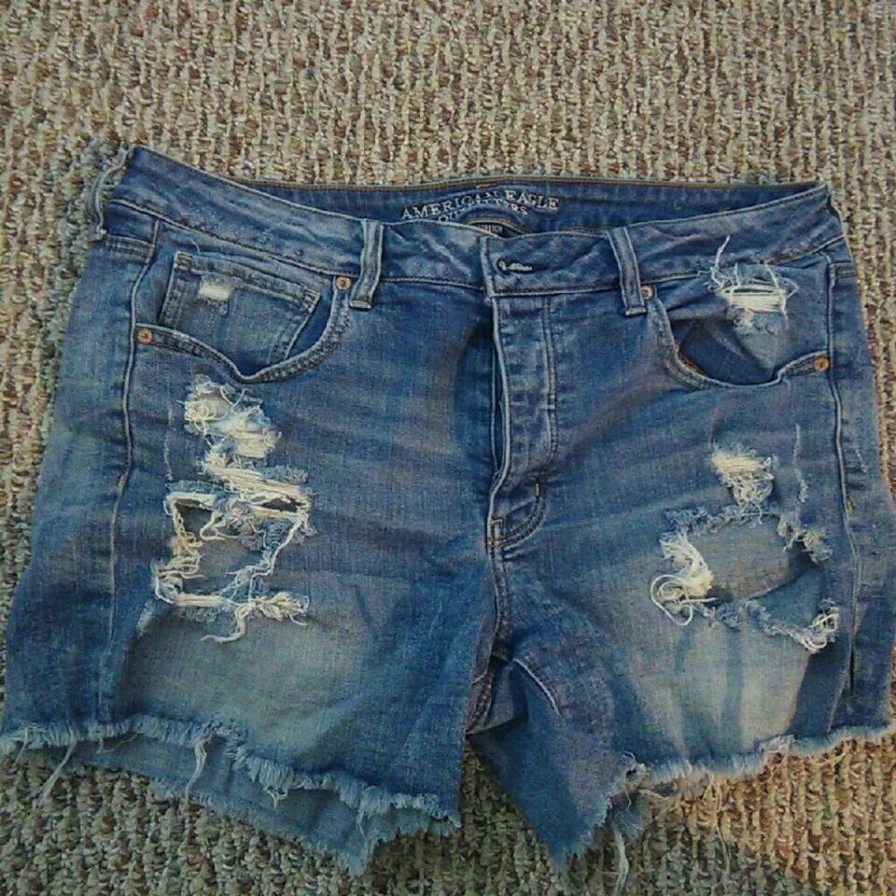 American eagle tomgirl shorts