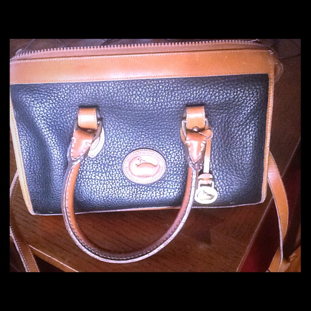 Vintage Dooney & Bourke purse