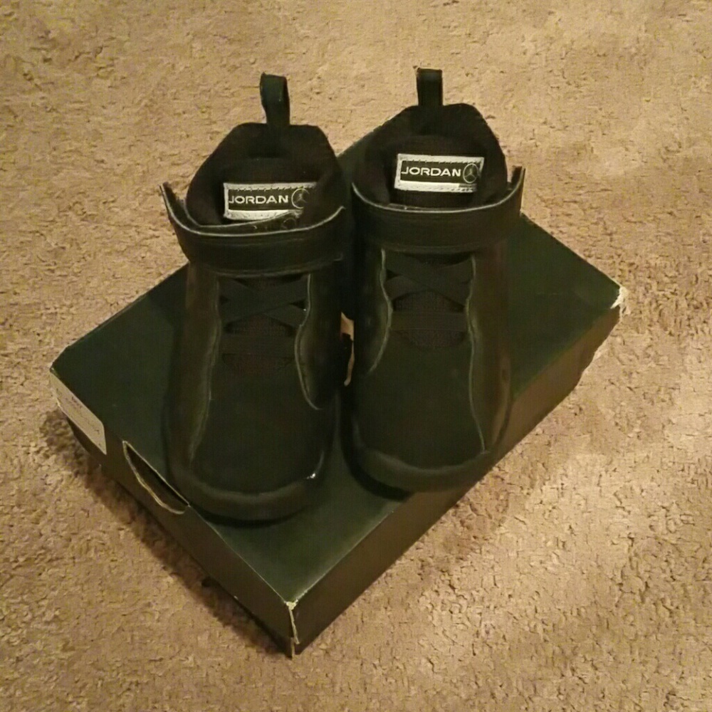 Toddler jordan sneakers!