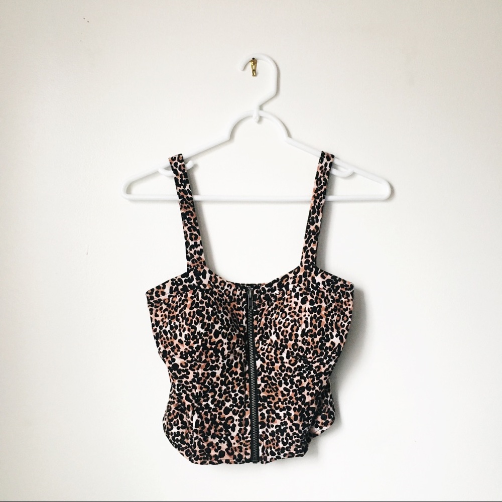 Leopard Crop Top