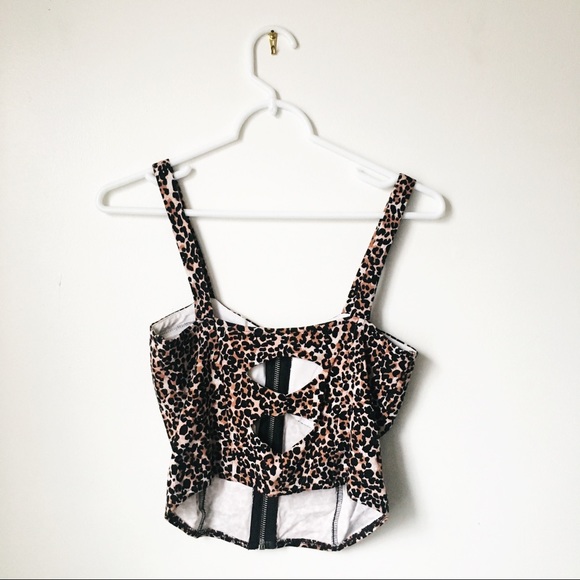 Leopard Crop Top - Picture 4 of 4