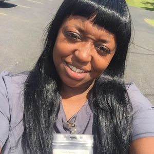 Meet your Posher, Latisha