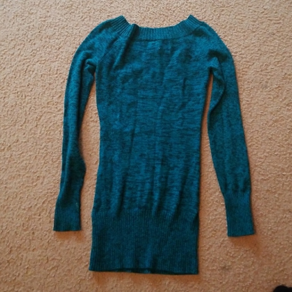 Guess off the shoulder sweater