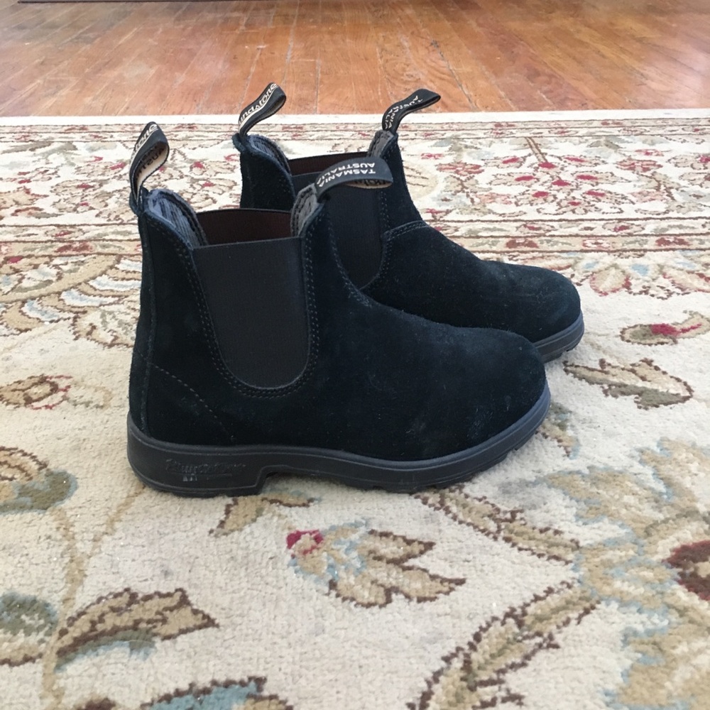 Suede Blundstones