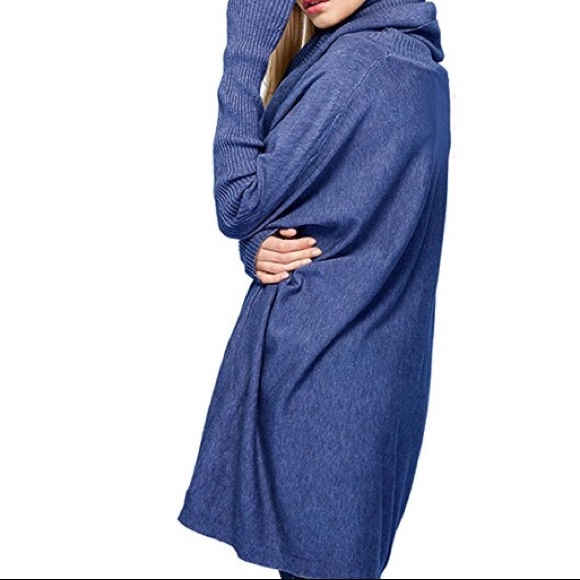 Turtleneck sweater - Picture 2 of 2