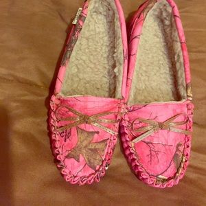 Pink RealTree Camo Slippers