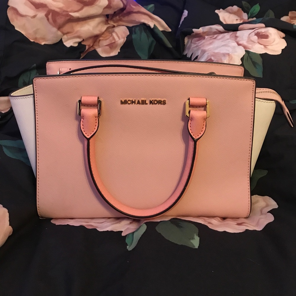 Michael Kors Medium Selma Satchel Soft pink/Ecru