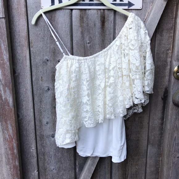 Ella Moss Cream Lace One Shoulder Top - Picture 2 of 5