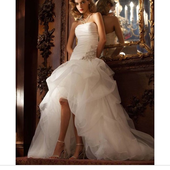 Beautiful high low wedding dress size 6