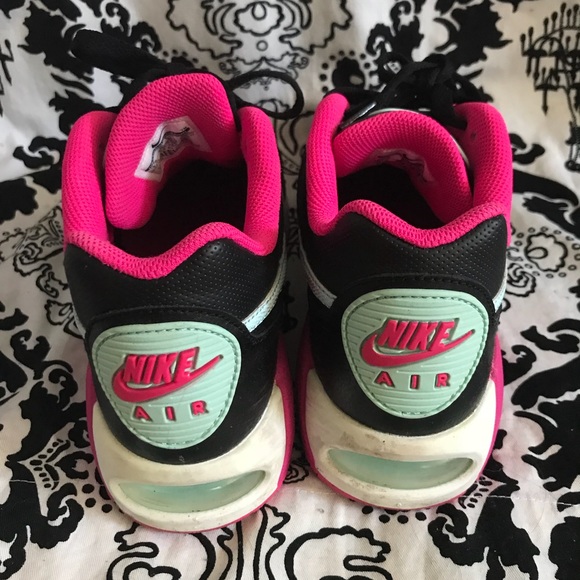 Airmax shoes - Picture 2 of 2