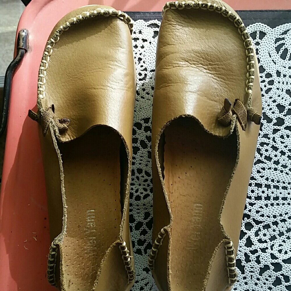 Like New driving moccasin