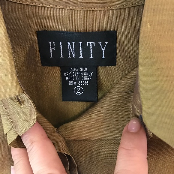 Finity Button down - Picture 3 of 4