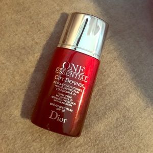 Dior One Essential City Defense spf 50