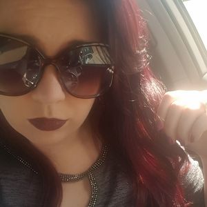 Meet your Posher, Brittni