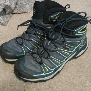 Salomon hiking boots x-ultra