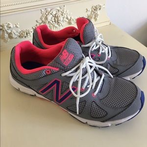 NEW BALANCE 550 v4 Sneakers Sz 7.5 Women’s
