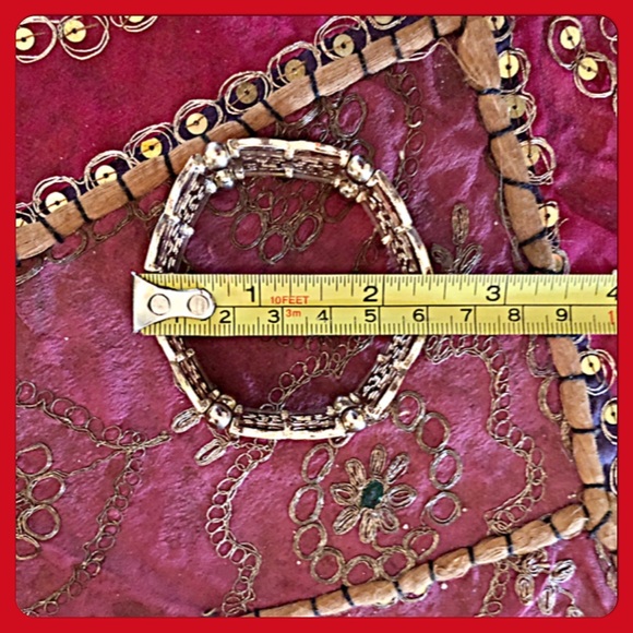 💐Pretty Red Enamel & Goldtone Stretch Bracelet💐 - Picture 4 of 4