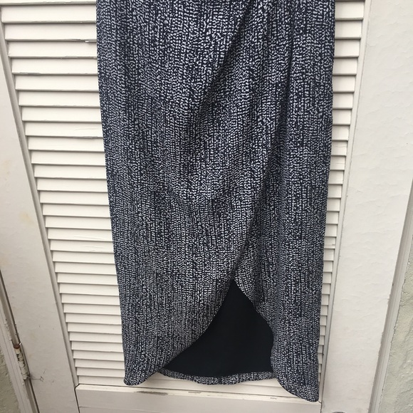 June & Hudson navy blue/white wrap midi skirt Sm - Picture 2 of 3