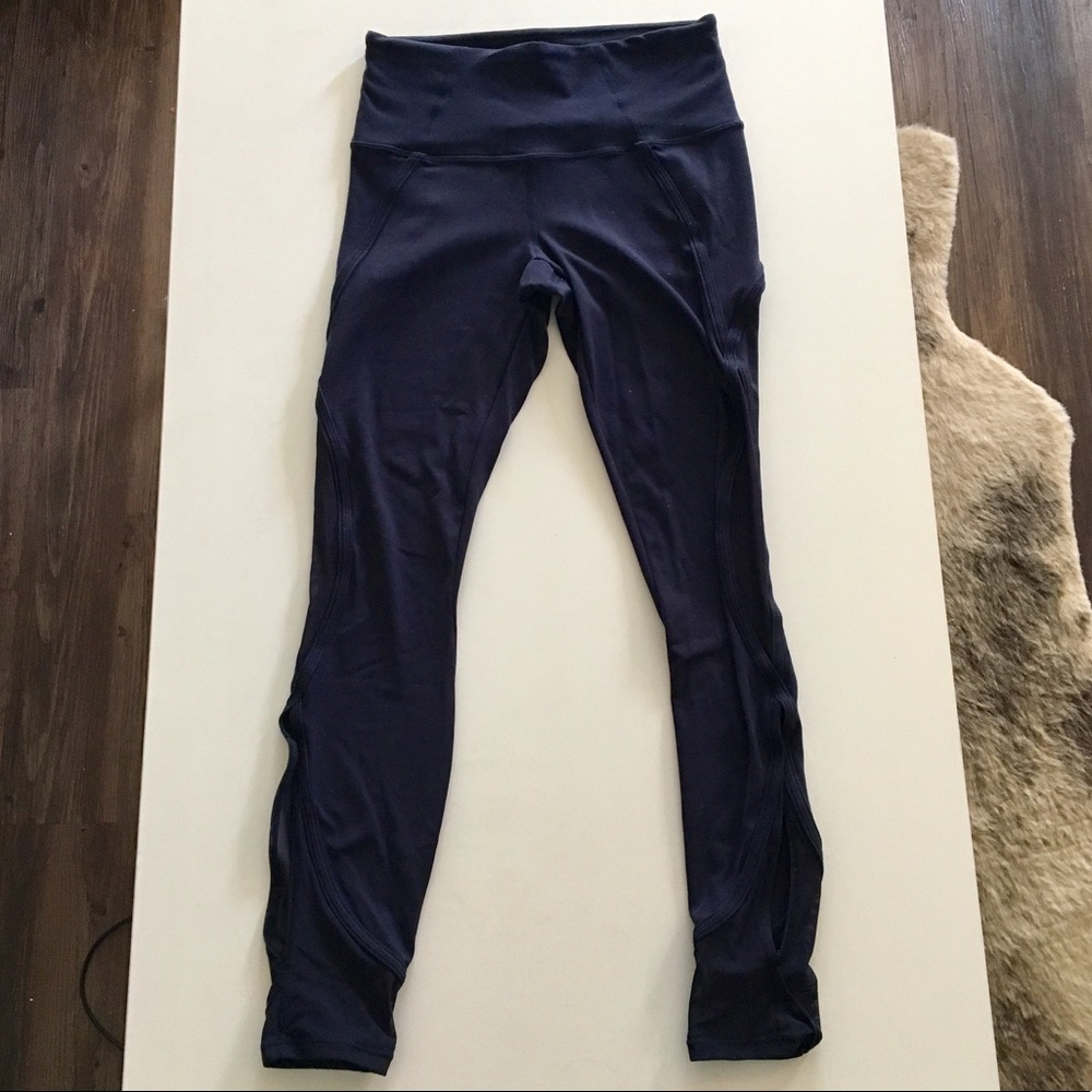 Athleta Mesh Salutation 7/8 Tight sz xxs