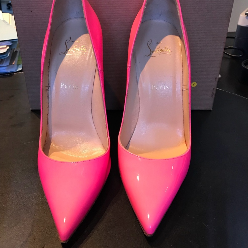 So Kate flamingo pink Christian Loubitans!!