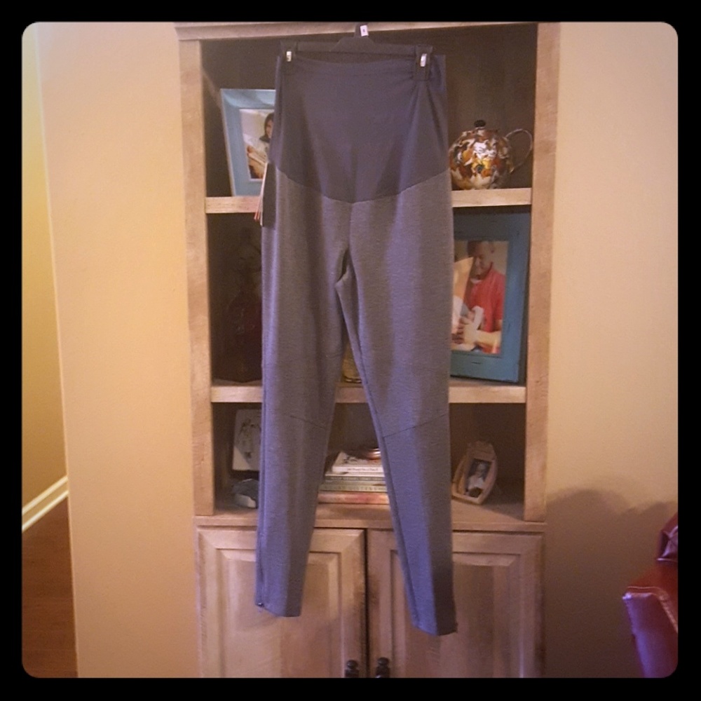 Liz Lange Maternity Ponte Pants