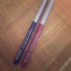 Clinique Black Eyeliner/Red Lip Liner bundle