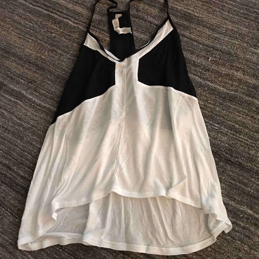 Alō Yoga top