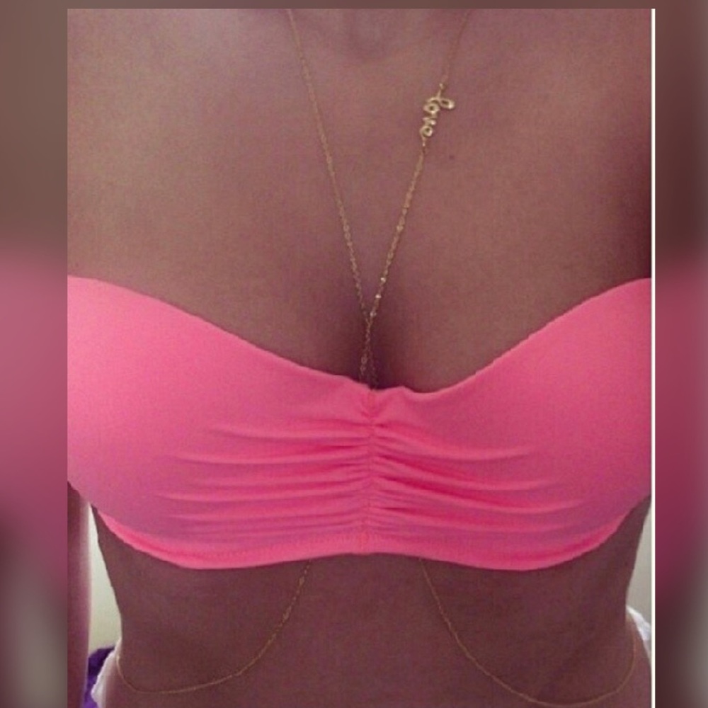 LOVE beautiful body chain.