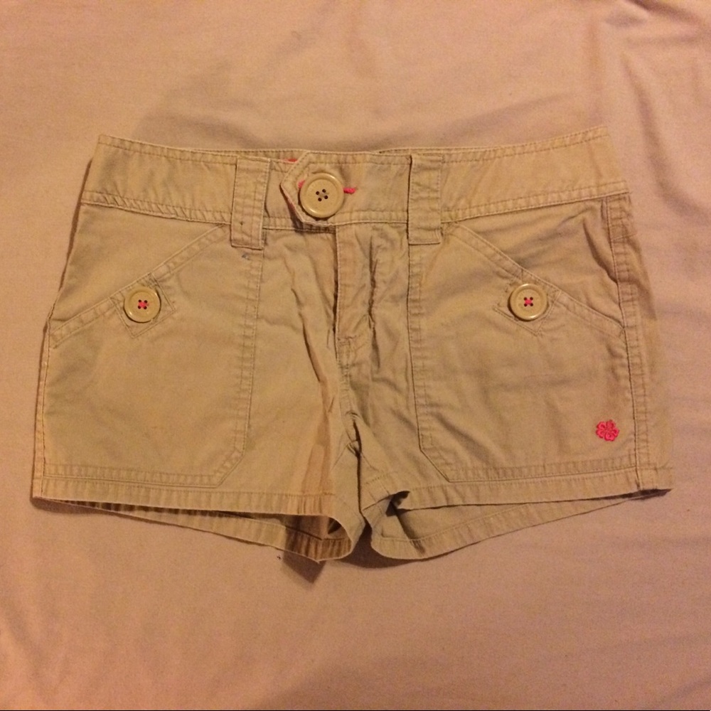 Cute and comfortable khaki shorts