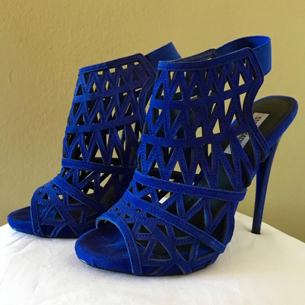 Peep-toe Dress Booties