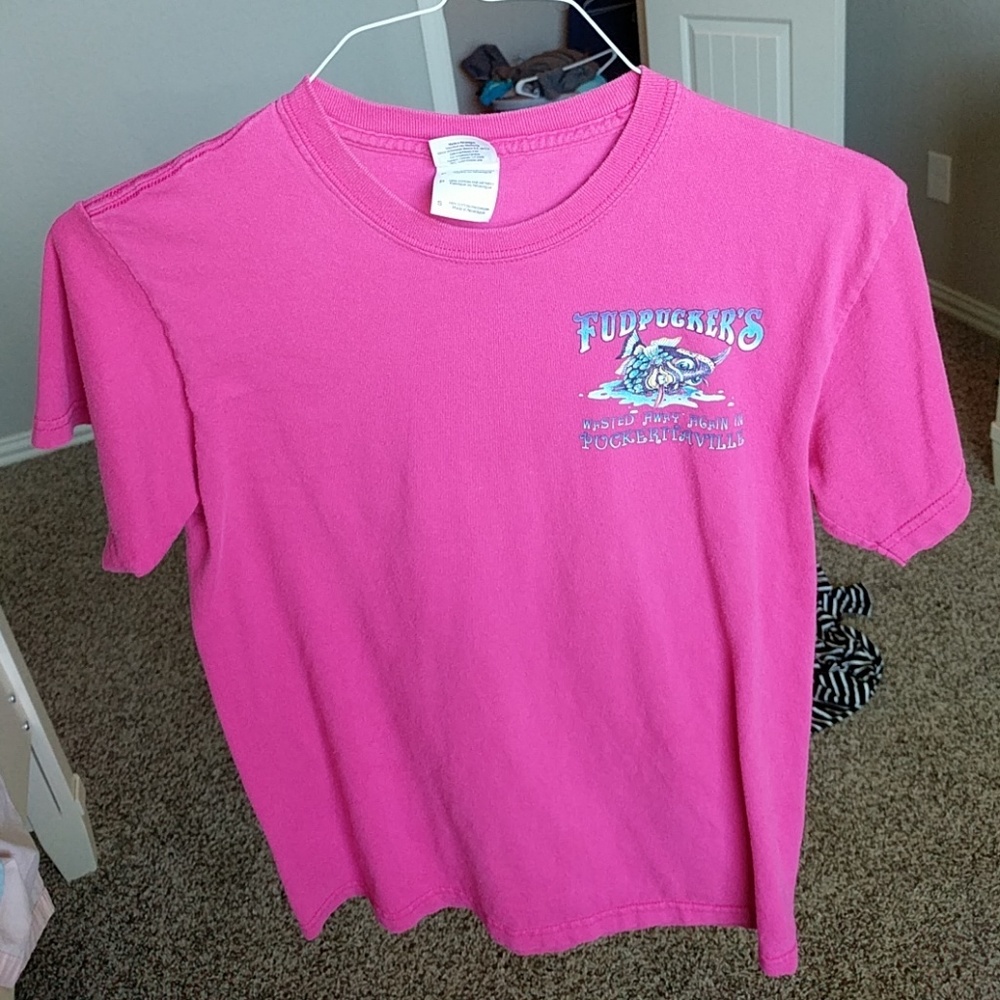 A T-SHIRT