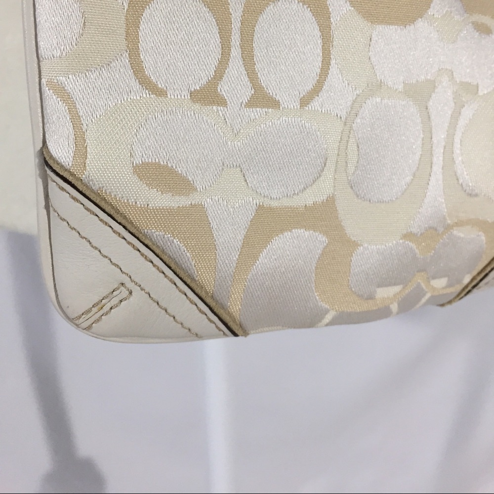 Coach Optic Signature Swing Pack Crossbody #10148 - Picture 3 of 8