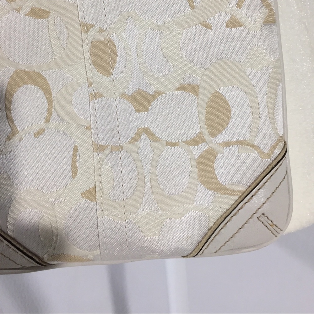 Coach Optic Signature Swing Pack Crossbody #10148 - Picture 7 of 8