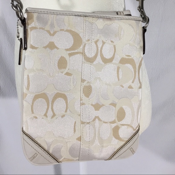 Coach Optic Signature Swing Pack Crossbody #10148 - Picture 5 of 8