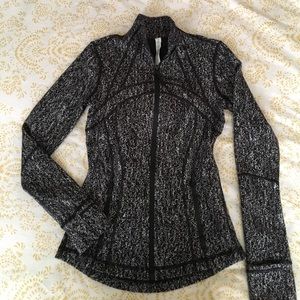 ✨FLASH SALE TILL 6PST✨NWOT Lululemon Define Jacket