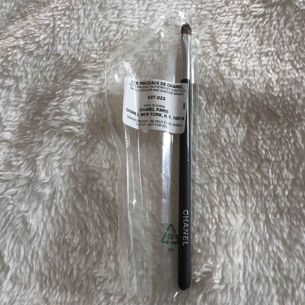 Chanel SHADOW CONTOUR brush #26 sealed