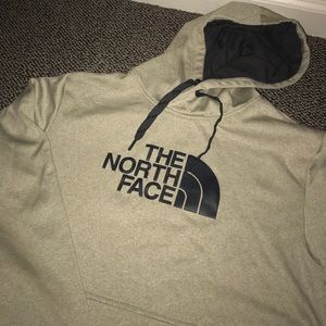 Northface Men’s hoodie