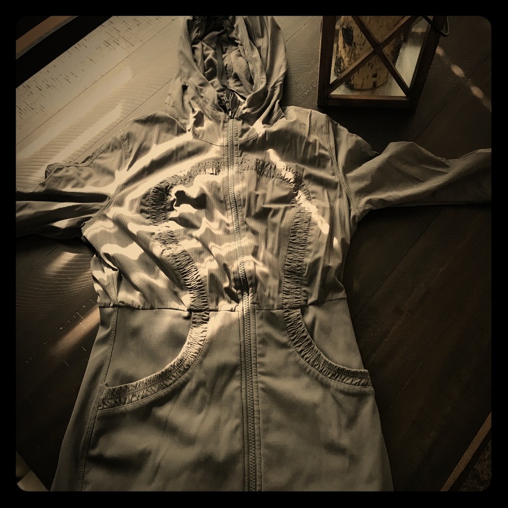 Lululemon Dance Studio reversible jacket