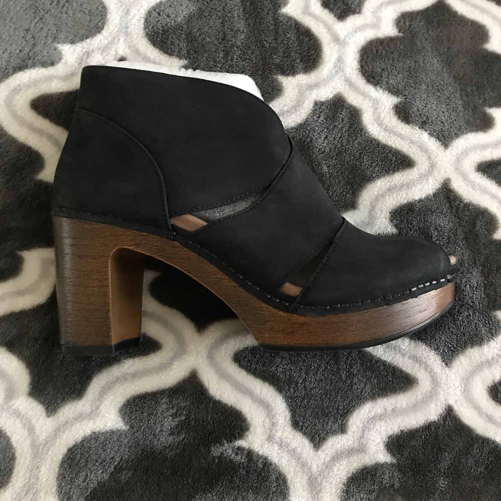 Brand New Dansko Booties